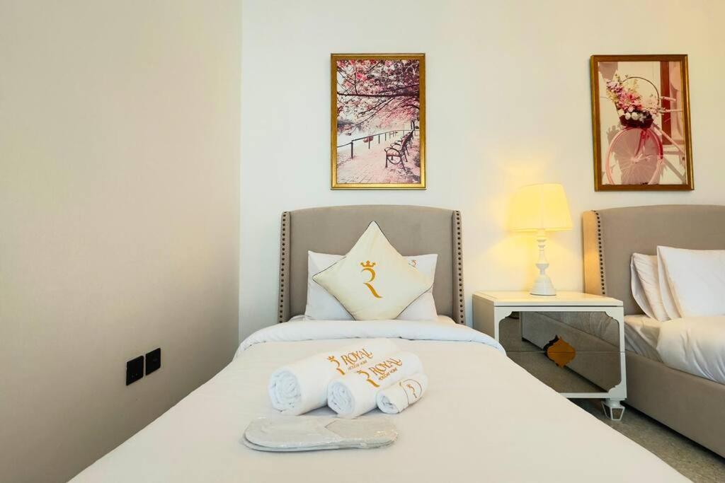 Apartment Spacious Serenity 5br Luxury Living In Al Danah