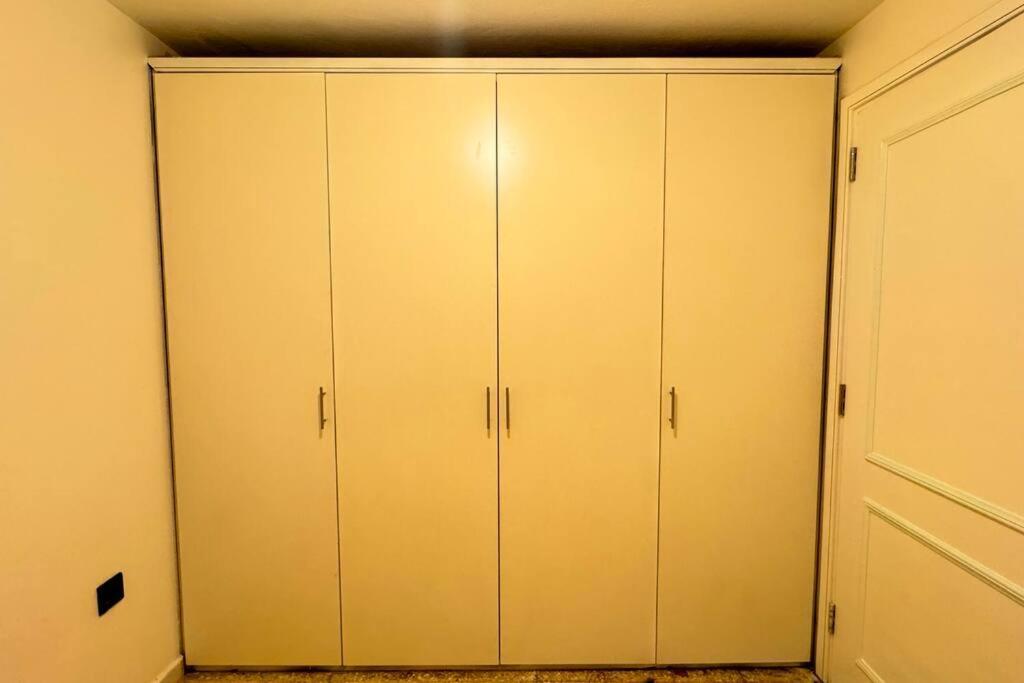 Apartment Spacious Serenity 5br Luxury Living In Al Danah *