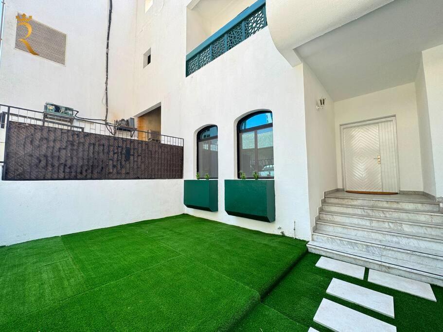 Apartment Spacious Serenity 5br Luxury Living In Al Danah *