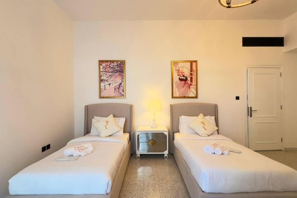 Spacious Serenity 5br Luxury Living In Al Danah