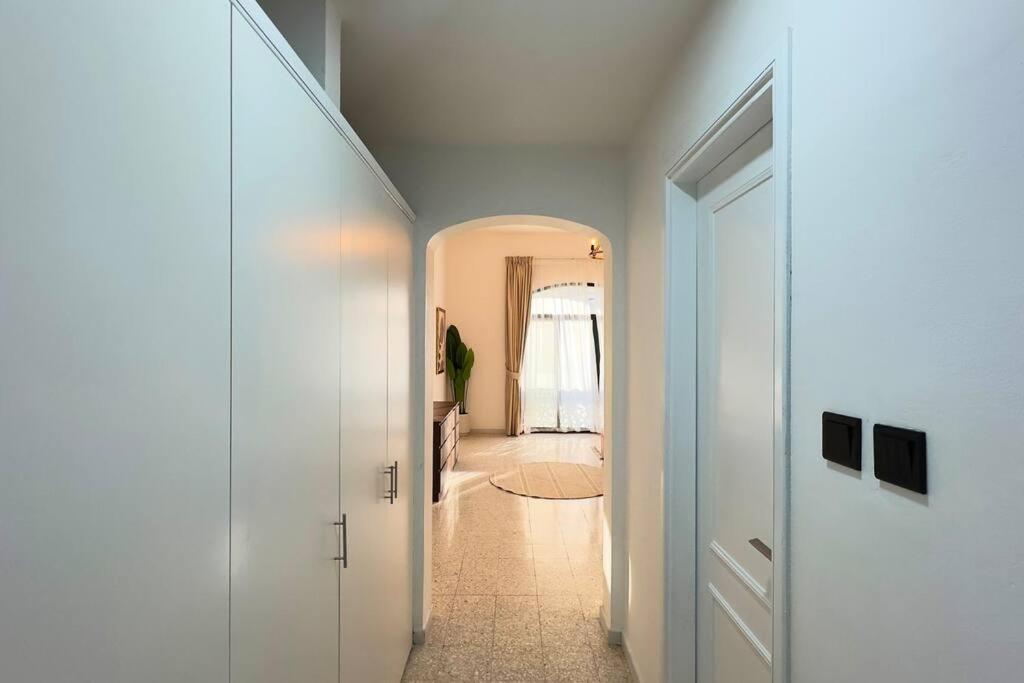 Apartment Spacious Serenity 5br Luxury Living In Al Danah