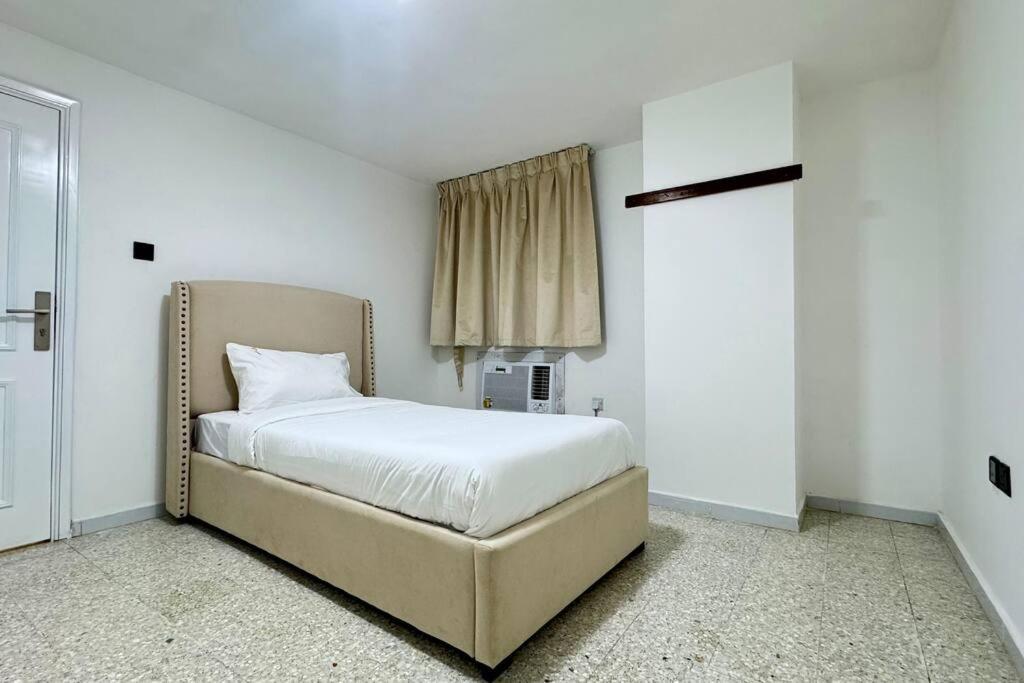 Spacious Serenity 5br Luxury Living In Al Danah Abu Dhabi