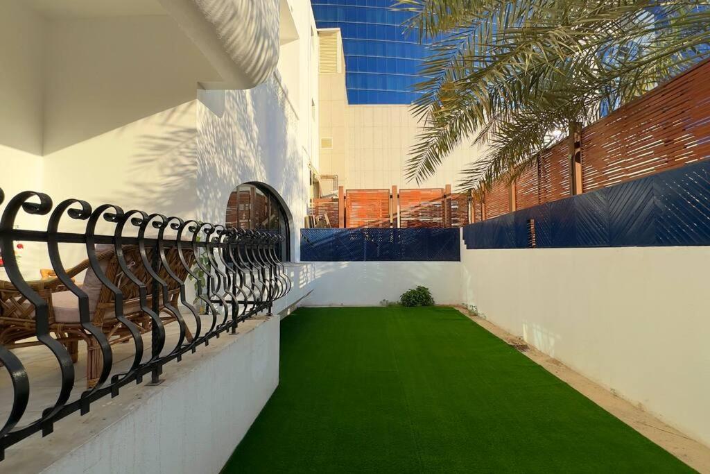 Spacious Serenity 5br Luxury Living In Al Danah