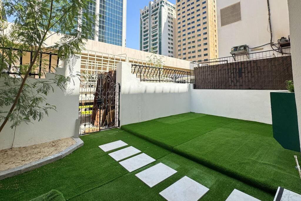 Spacious Serenity 5br Luxury Living In Al Danah Abu Dhabi